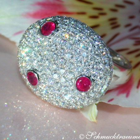 Opulent Ruby Diamond Ring
