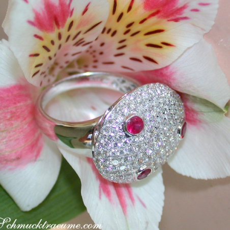 Opulent Ruby Diamond Ring