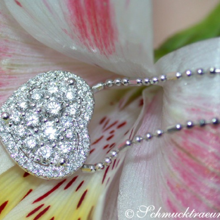 Elegant Diamond Heart Pendant incl. Chain