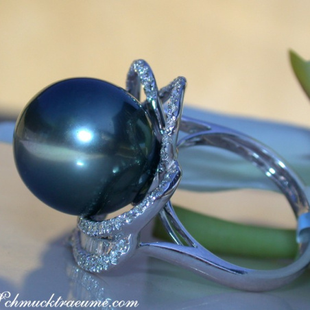 Magnificent Tahitian Pearl Diamond Heart Ring