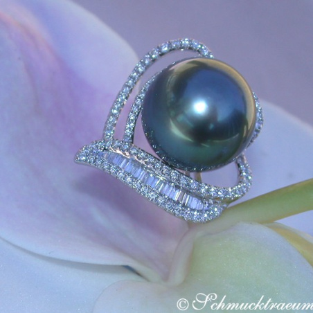 Magnificent Tahitian Pearl Diamond Heart Ring