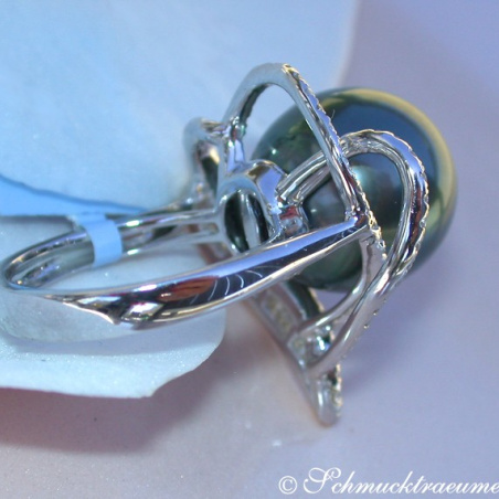 Magnificent Tahitian Pearl Diamond Heart Ring