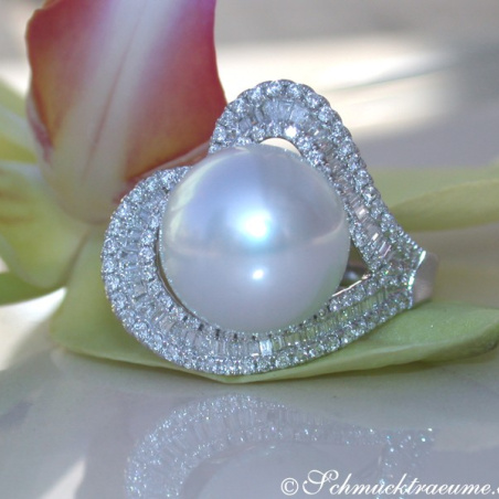 Südseeperle Ring mit Brillanten & Diamanten