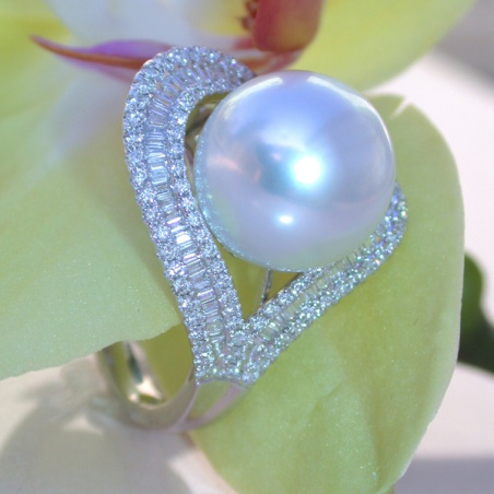 Südseeperle Ring mit Brillanten & Diamanten