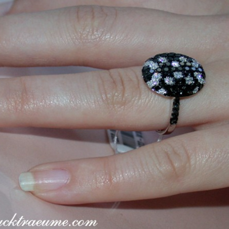 Fancy diamonds ring with black diamonds