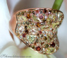 Magnificent Ring with natural colored Diamonds