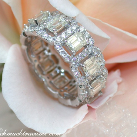 Exquisite Diamond Eternity Ring with Emerald Cut Diamonds