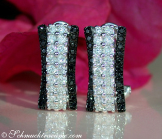 Unusual Black & White Diamond Earrings in White gold 14k