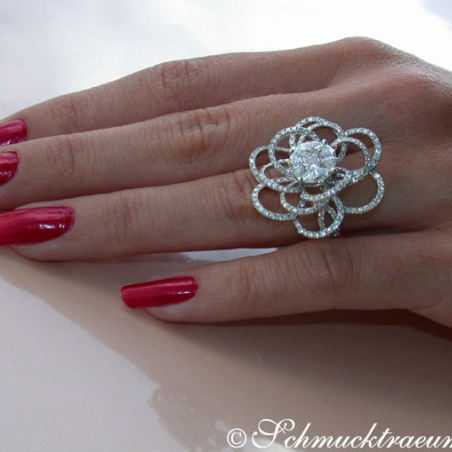 High-end Blossom Style Diamond Ring