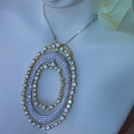 Outstanding Yellow & White Diamond Pendant