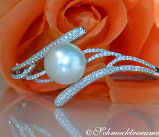 Unique Diamond Bangle with a white Southsea Pearl