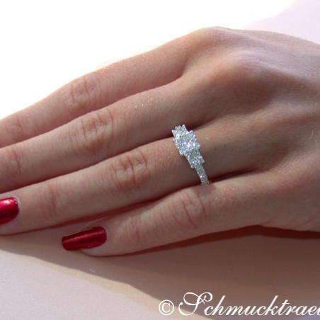 Enchanting Diamond Ring
