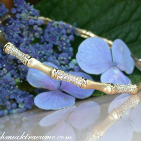 Diamanten Armreif im Bambus Design