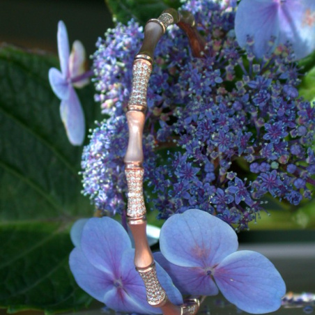 Diamanten Armreif im Bambus Design