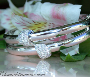 Solid Diamond Bangle in White gold 14k