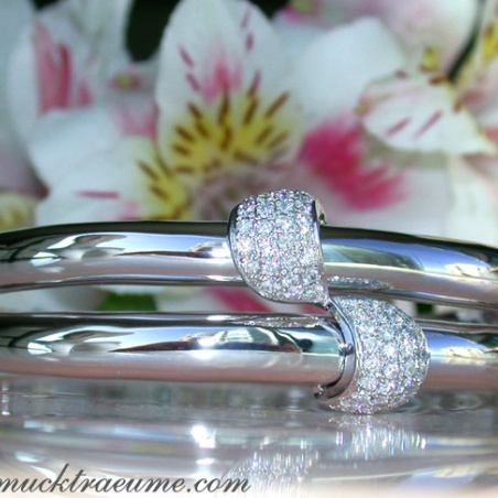 Solid Diamond Bangle in White gold 14k