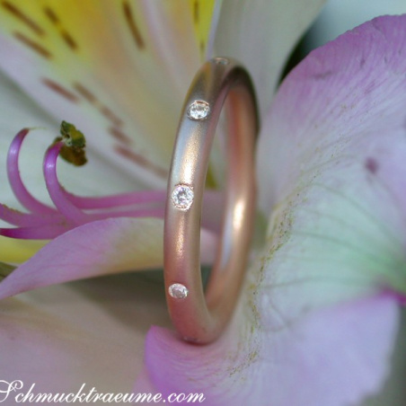 Enchanting Diamond "Starry Sky" Band in Rose Gold