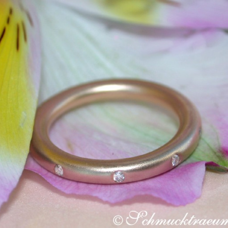 Enchanting Diamond "Starry Sky" Band in Rose Gold