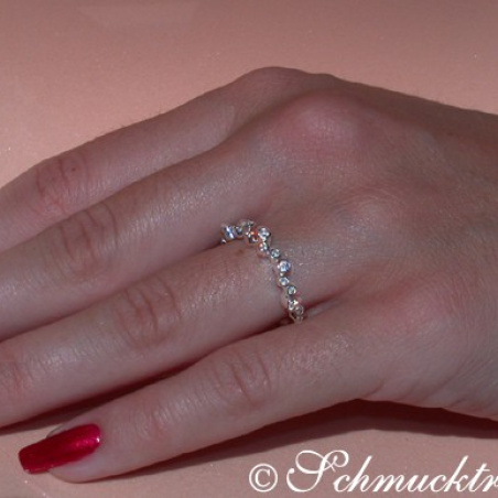 Pretty Diamond Eternity Ring