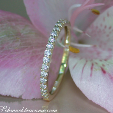 Cute Diamond Eternity Ring in Yellow gold 14k