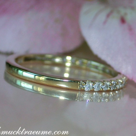 Cute Diamond Eternity Ring in Yellow gold 14k