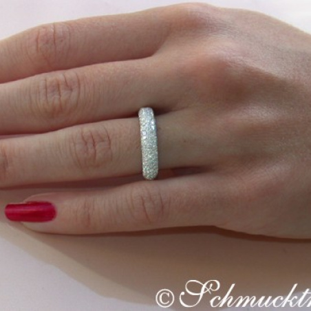 Picture Perfect Diamond Pavé Ring in White gold
