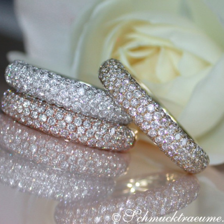 Picture Perfect Diamond Pavé Ring in Yellow gold