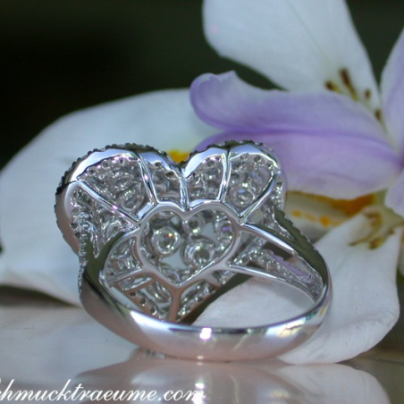 Exquisite Diamond Heart Ring