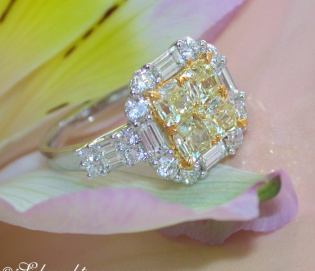 Glorious White & Yellow Diamond Ring