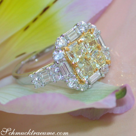 Glorious White & Yellow Diamond Ring