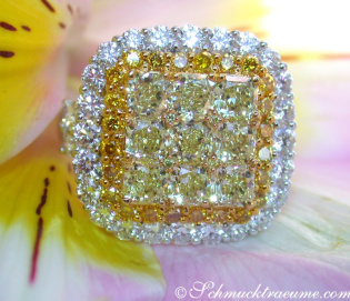 Exclusive Yellow & White Diamond Ring