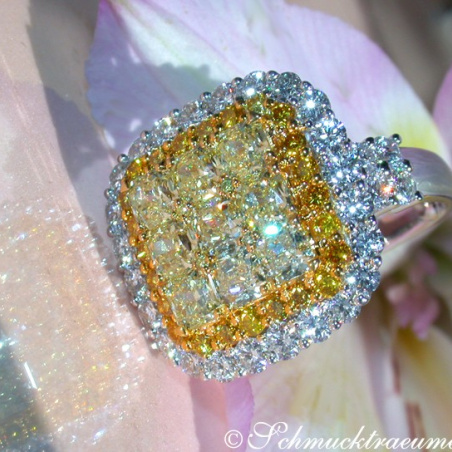 Exclusive Yellow & White Diamond Ring