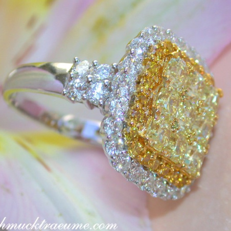 Exclusive Yellow & White Diamond Ring