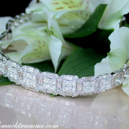 Fabulous Bangle with Brilliant, Princess & Baguette Diamonds