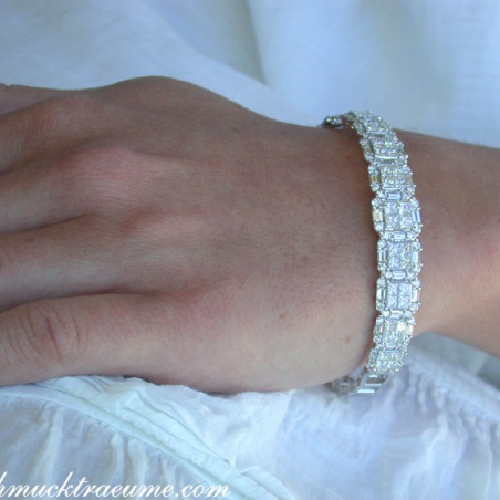 Fabulous Bangle with Brilliant, Princess & Baguette Diamonds