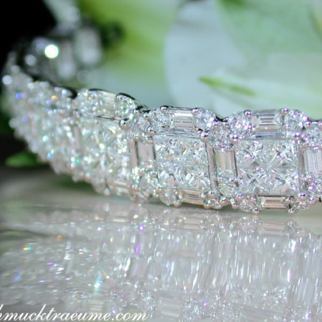Fabulous Bangle with Brilliant, Princess & Baguette Diamonds
