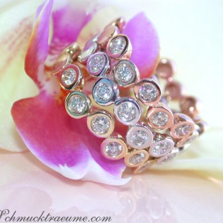 Three handsome stacking rings with diamonds