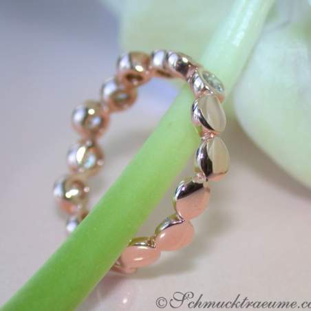 Timeless Diamond Eternity Ring in Rose gold