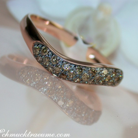 Curved Brown Diamond Pavé Ring