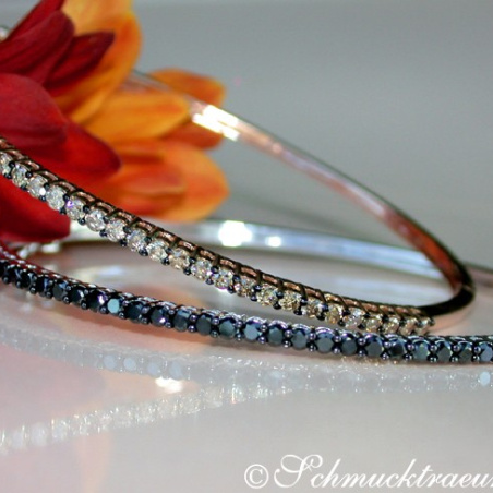 Timeless Bangle with Black Diamonds