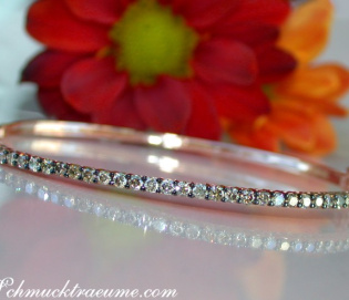 Timeless Bangle with Natural Brown Diamonds