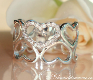 Enchanting Diamond Heart Ring