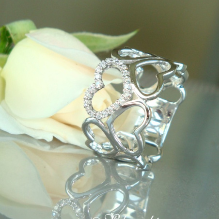 Enchanting Diamond Heart Ring