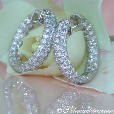 Stately Diamond Pavé Hoops (Ø 24 mm)