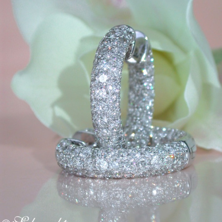 Stately Diamond Pavé Hoops (Ø 24 mm)