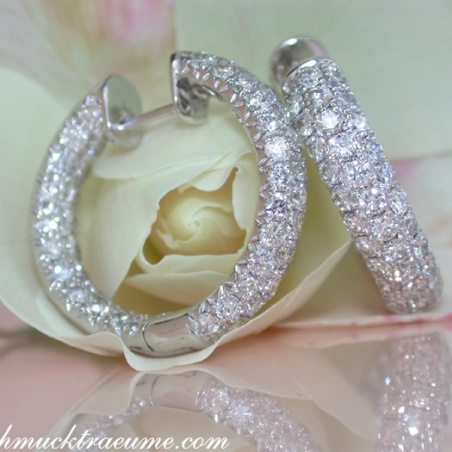 Stately Diamond Pavé Hoops (Ø 24 mm)