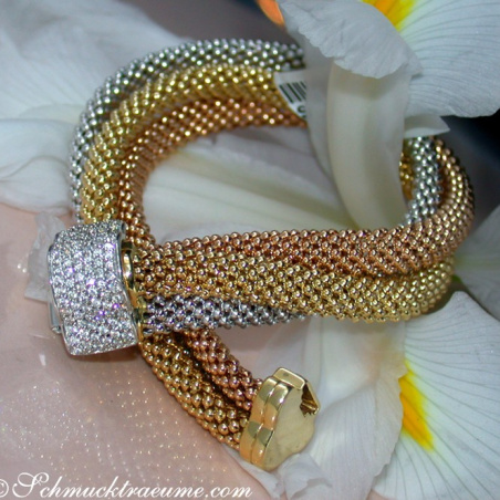 Stately "Cord" Bracelet with Diamonds