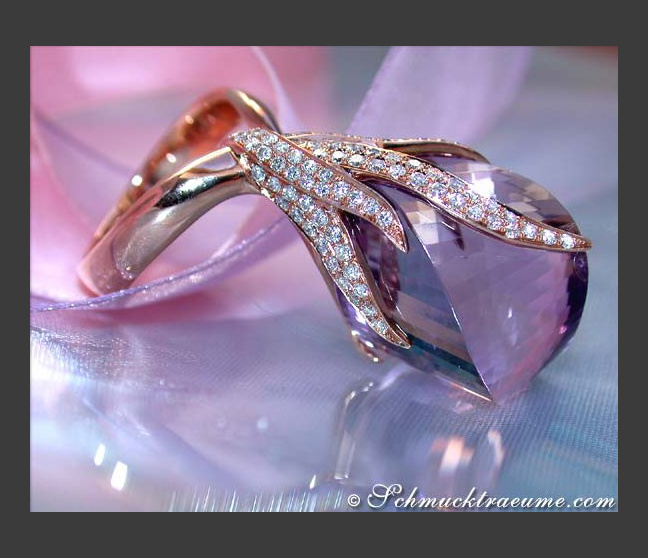 Glorious Amethyst Ring with Diamonds Glorious Amethyst Ring with Diamonds