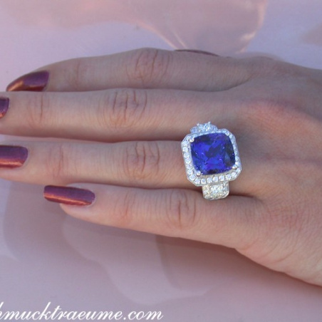 AAA Tansanit Ring mit Brillanten
