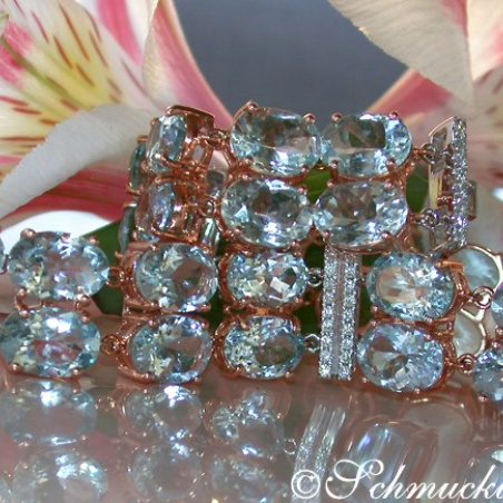 Stately Aquamarine Bracelet with Diamonds